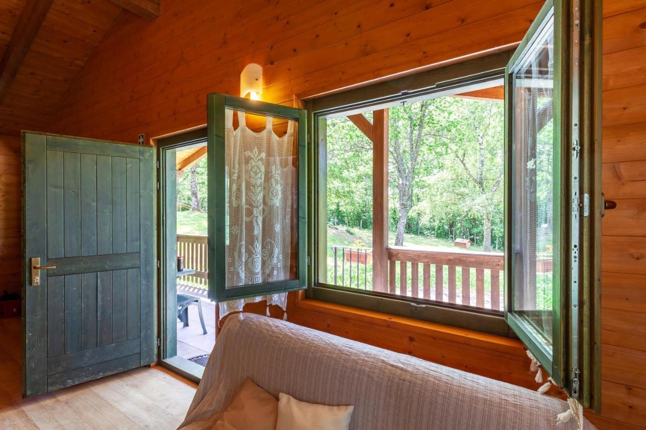 Villaggio Anemone - Chalet Anemone Capanne di Sillano Екстериор снимка
